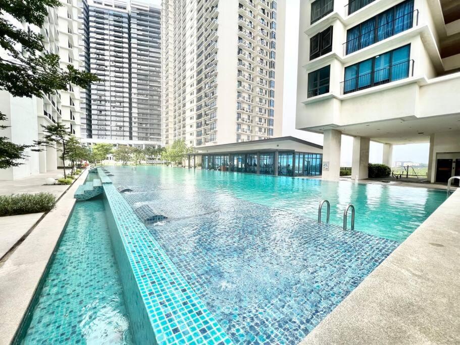 D 1-5Pax Cozy Home Trefoil Setia Alam 3Bed Wifi &Tv Shah Alam Setia City Mall Luaran gambar